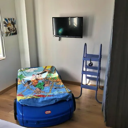 Gite De Lucat Bed & Breakfast